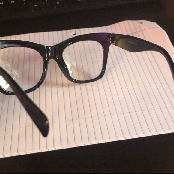 Black over sized frame readers 1.5x magnification - Picture 6 of 7